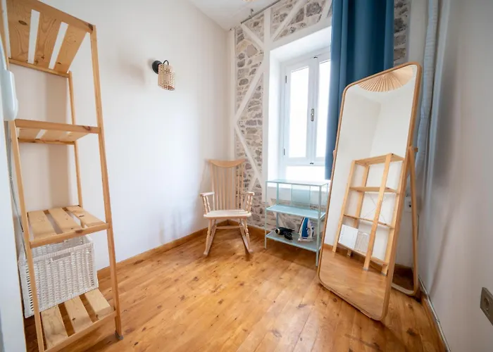 Tatil Evi Miniq Homes 101 - Near Sea Center 2br Historic Stone House *